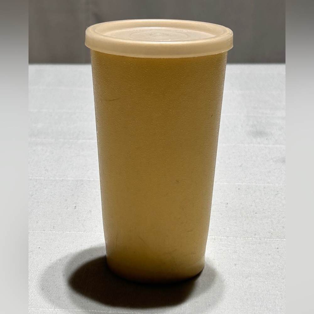 Tupperware Yellow Tumbler with Lid